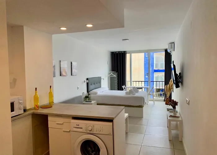 Apartment Inviting With Sea View Torremolinos